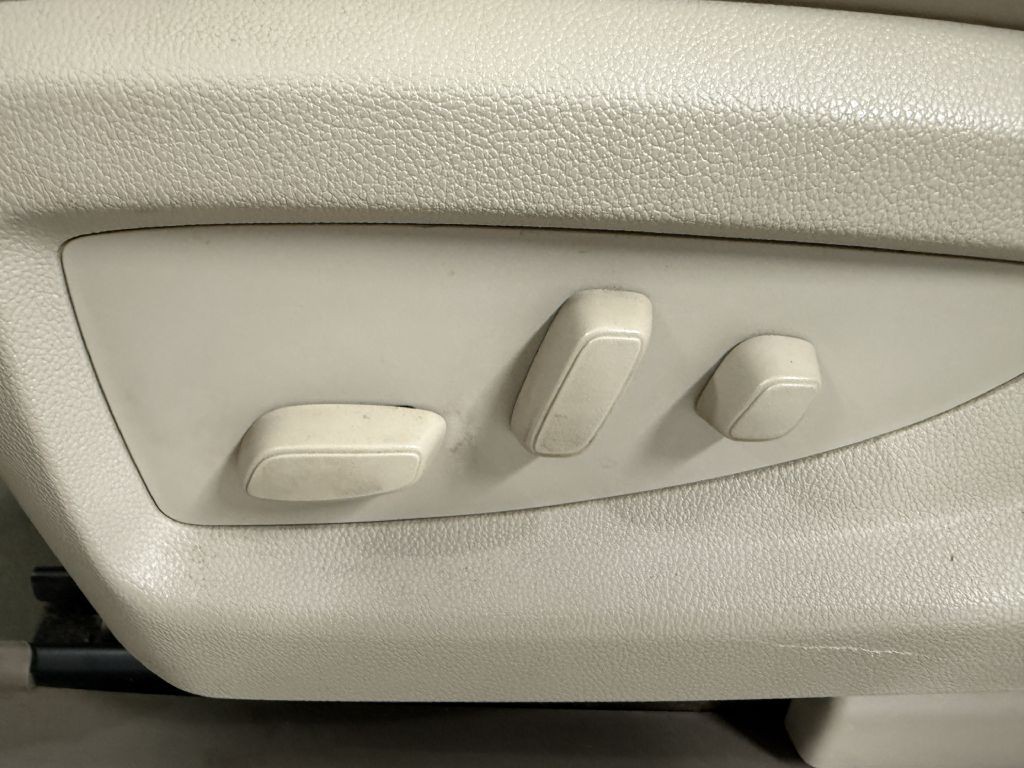 2018 GMC Yukon Image 14