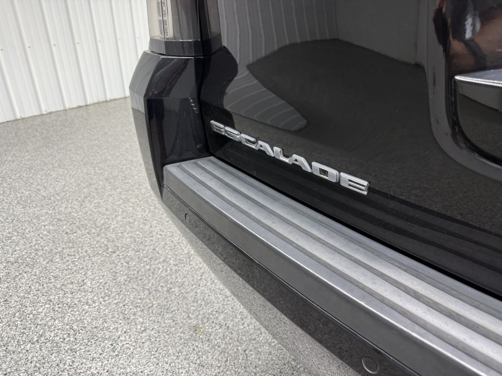 2018 Cadillac Escalade Image 8