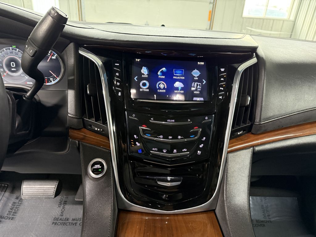 2018 Cadillac Escalade Image 24