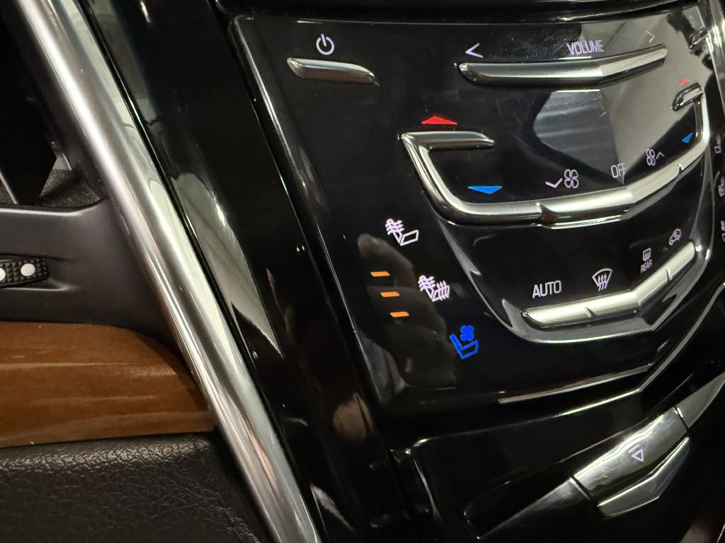 2018 Cadillac Escalade Image 26