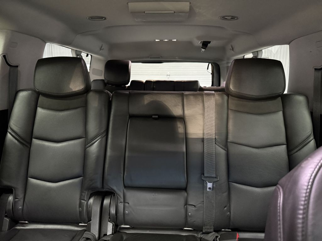 2018 Cadillac Escalade Image 28
