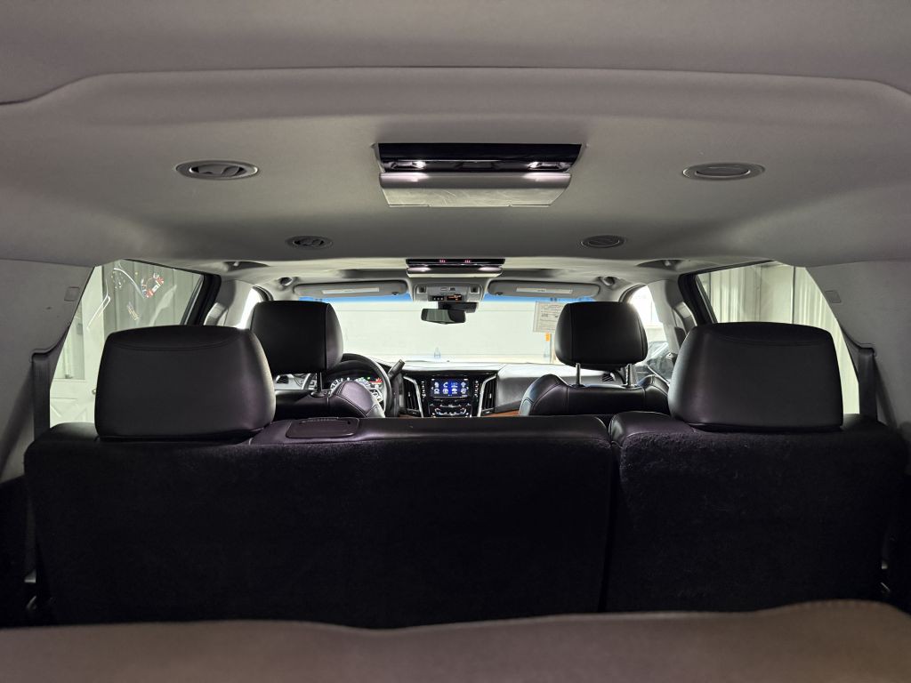 2018 Cadillac Escalade Image 43