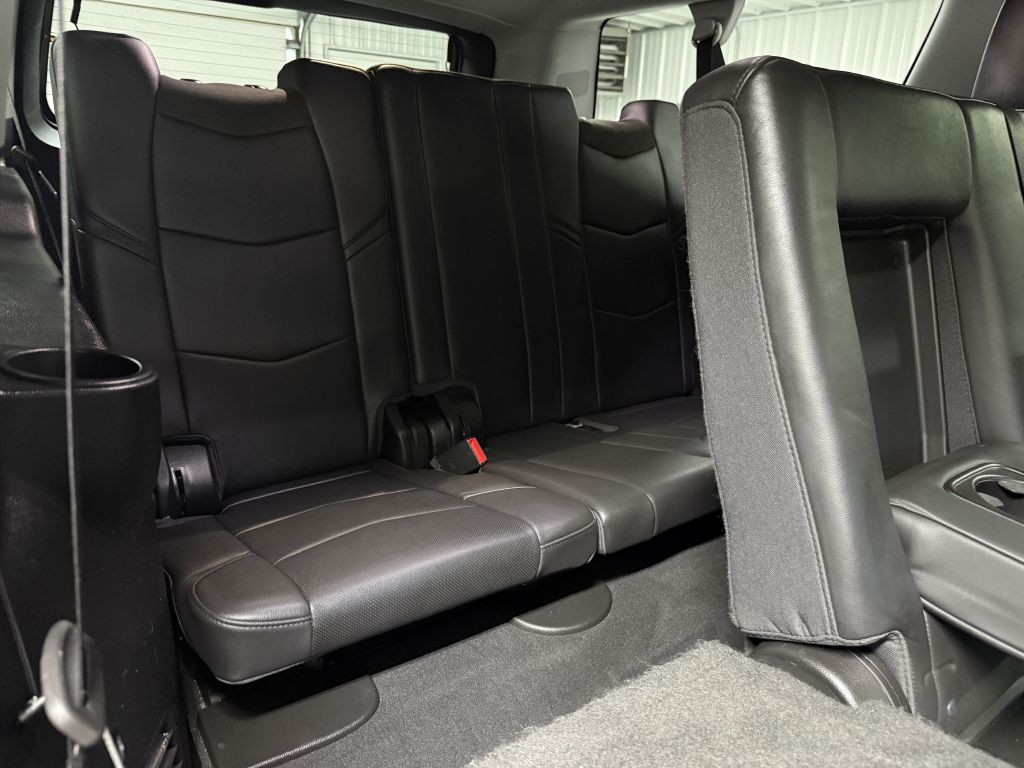 2018 Cadillac Escalade Image 46