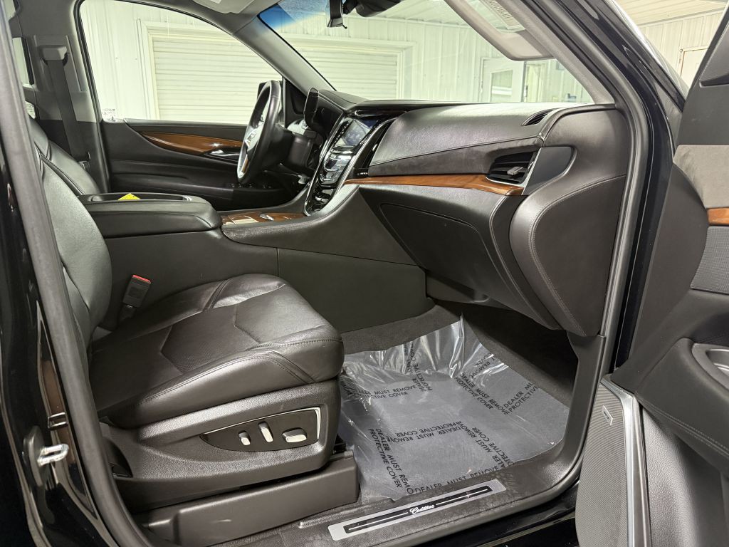 2018 Cadillac Escalade Image 49
