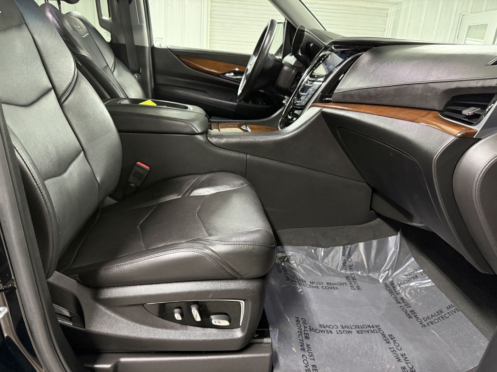 2018 Cadillac Escalade Image 50