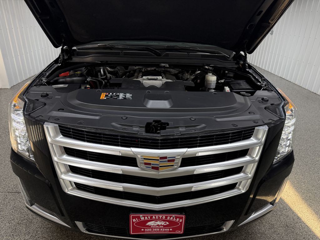 2018 Cadillac Escalade Image 57