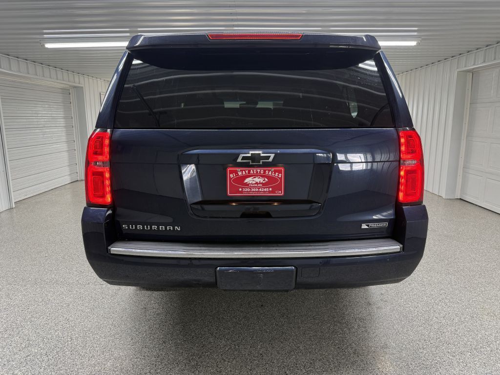 2017 Chevrolet Suburban Image 6