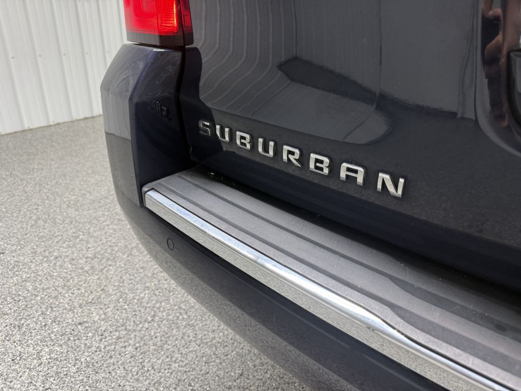 2017 Chevrolet Suburban Image 9