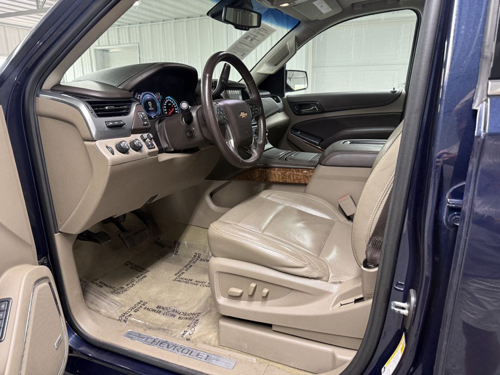 2017 Chevrolet Suburban Image 10