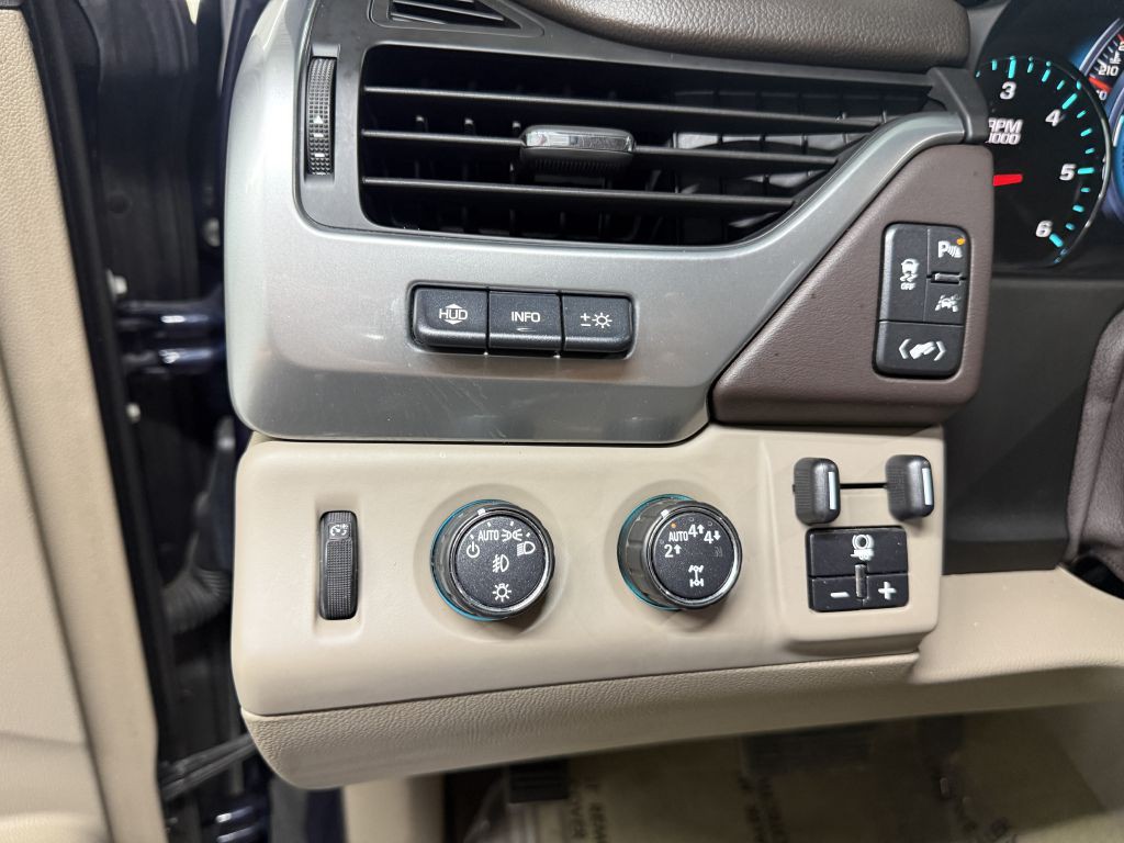 2017 Chevrolet Suburban Image 16