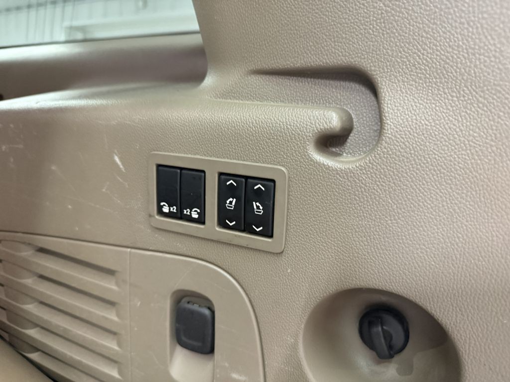 2017 Chevrolet Suburban Image 37