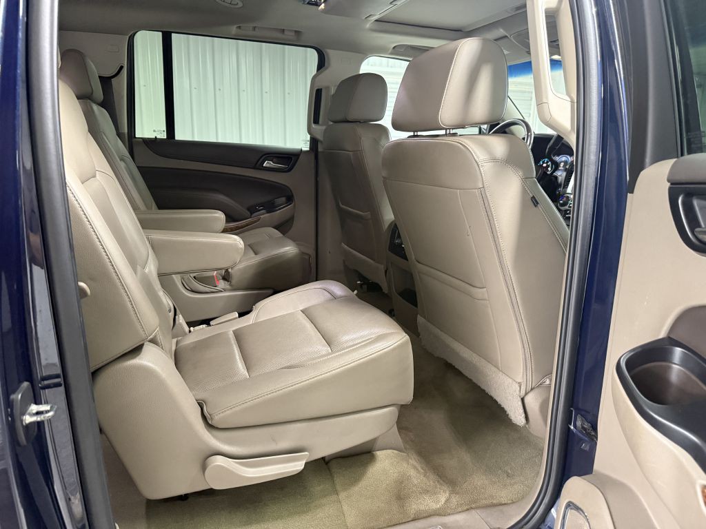 2017 Chevrolet Suburban Image 39