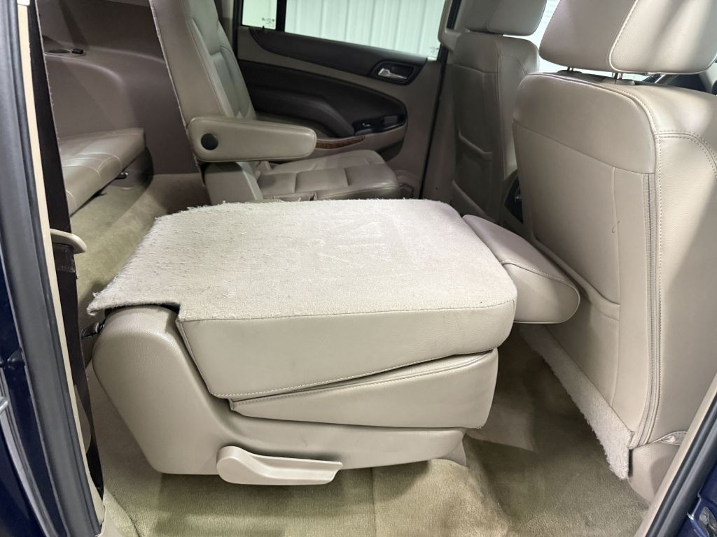 2017 Chevrolet Suburban Image 42