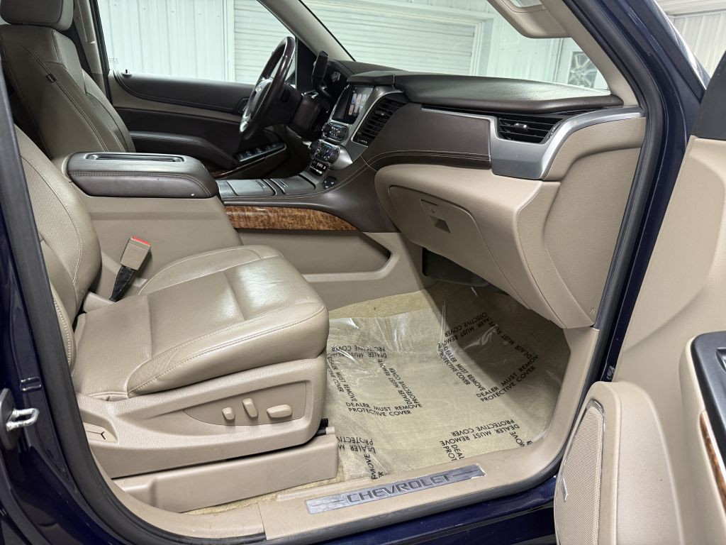 2017 Chevrolet Suburban Image 46