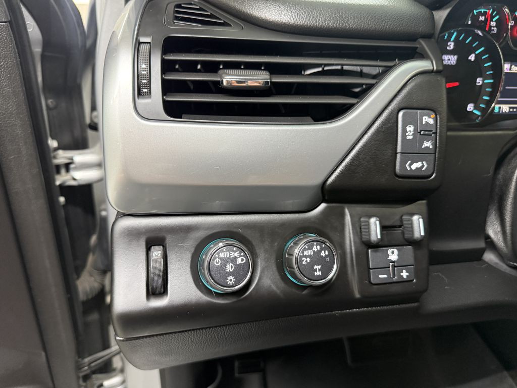 2016 Chevrolet Tahoe Image 16