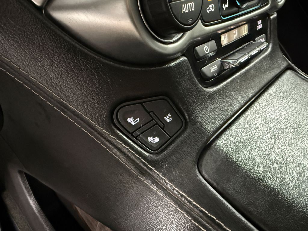 2016 Chevrolet Tahoe Image 24