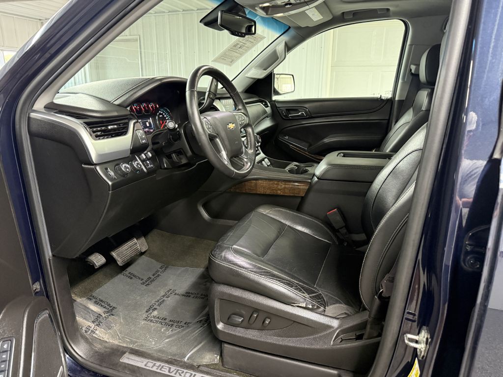 2017 Chevrolet Suburban Image 11