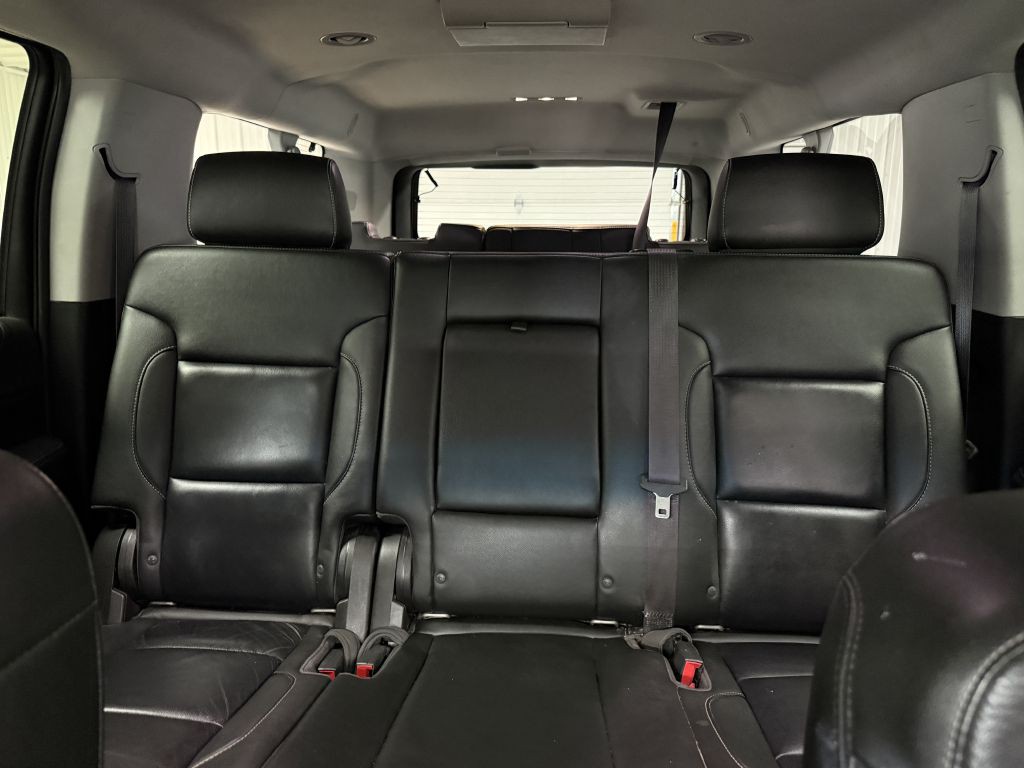 2017 Chevrolet Suburban Image 15