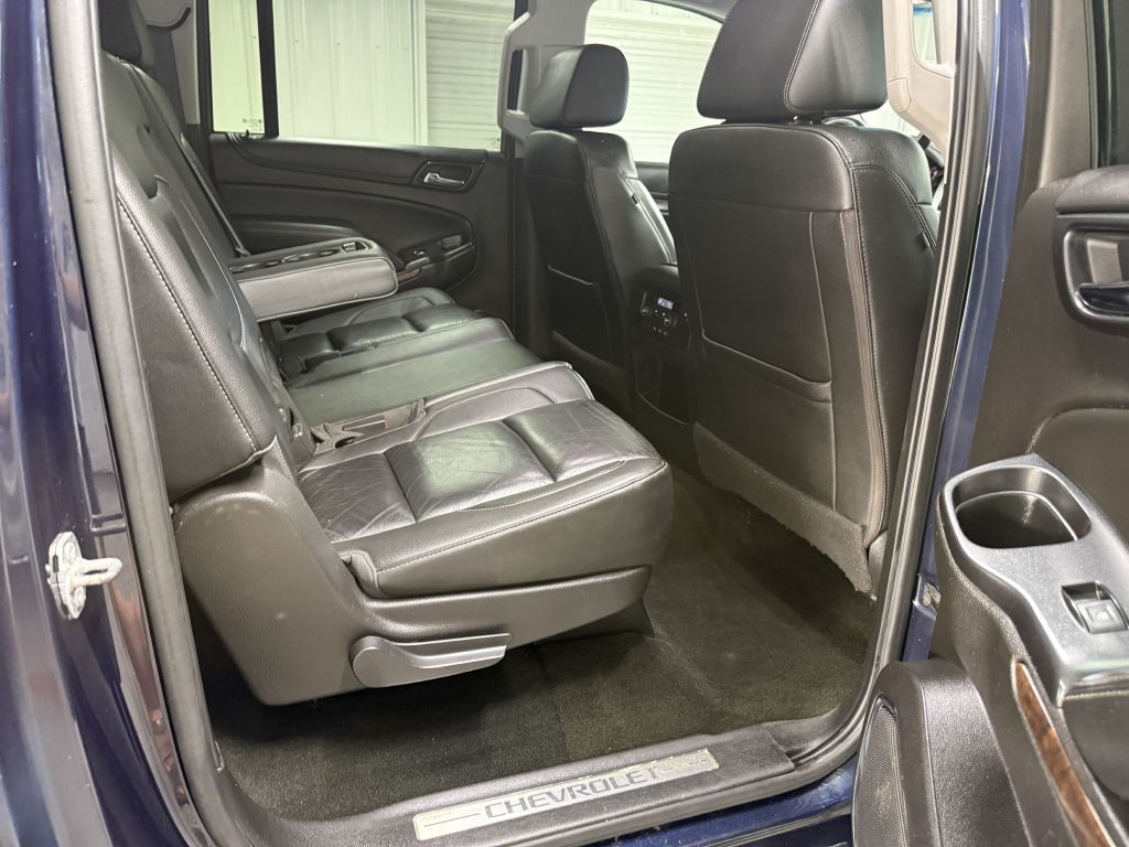 2017 Chevrolet Suburban Image 35