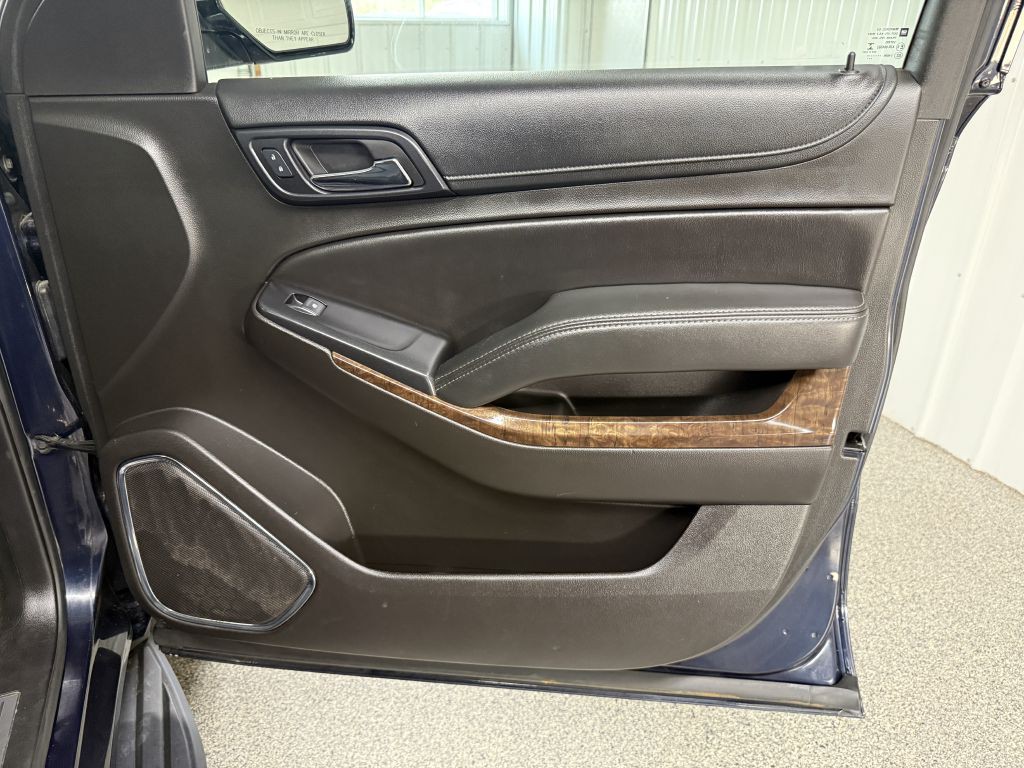 2017 Chevrolet Suburban Image 43