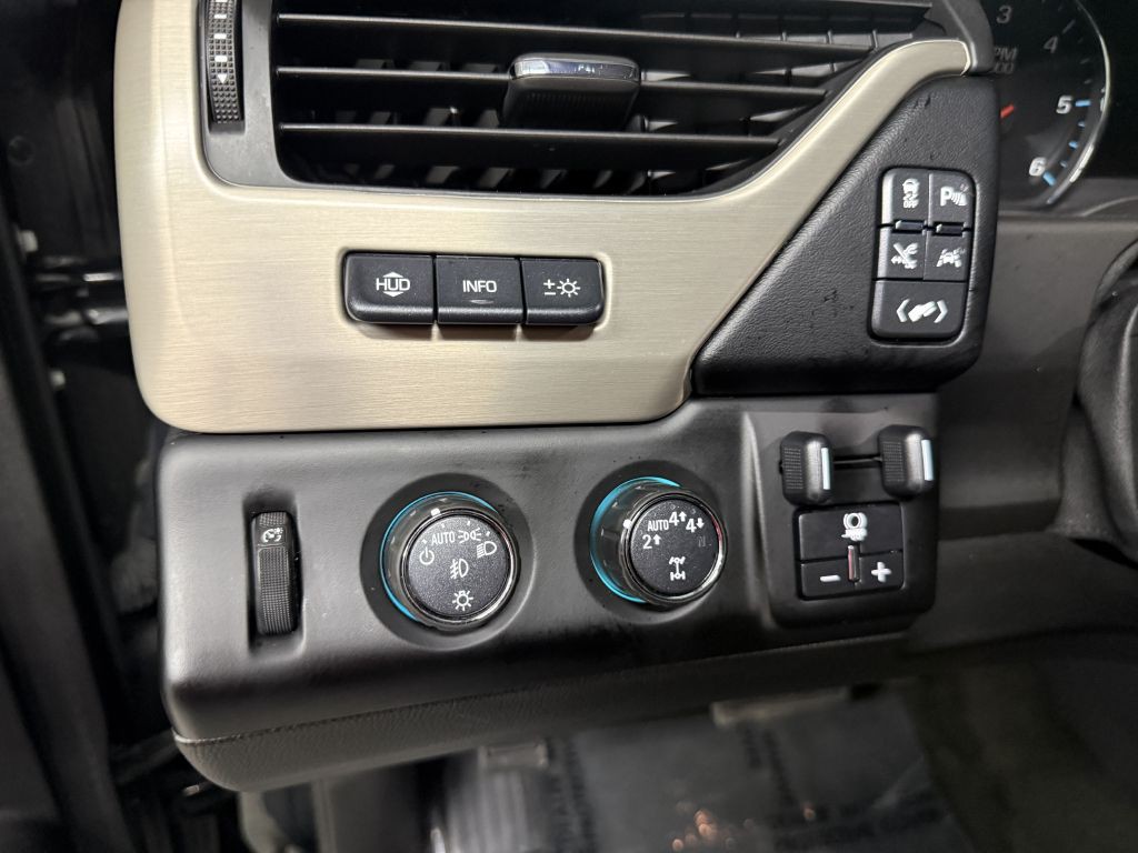 2018 GMC Yukon Image 16