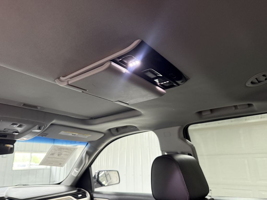 2018 GMC Yukon Image 28