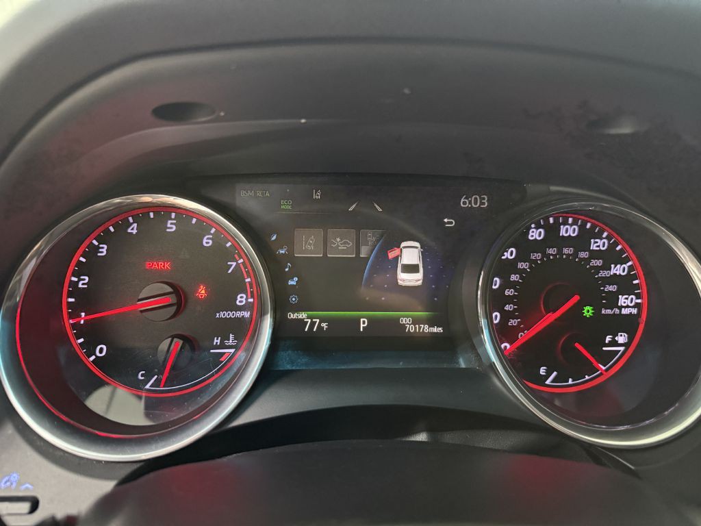 2019 Toyota Camry Image 15