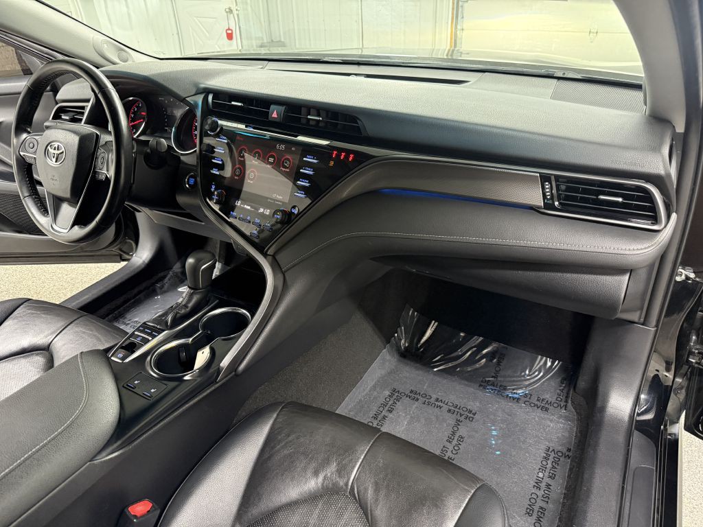 2019 Toyota Camry Image 35