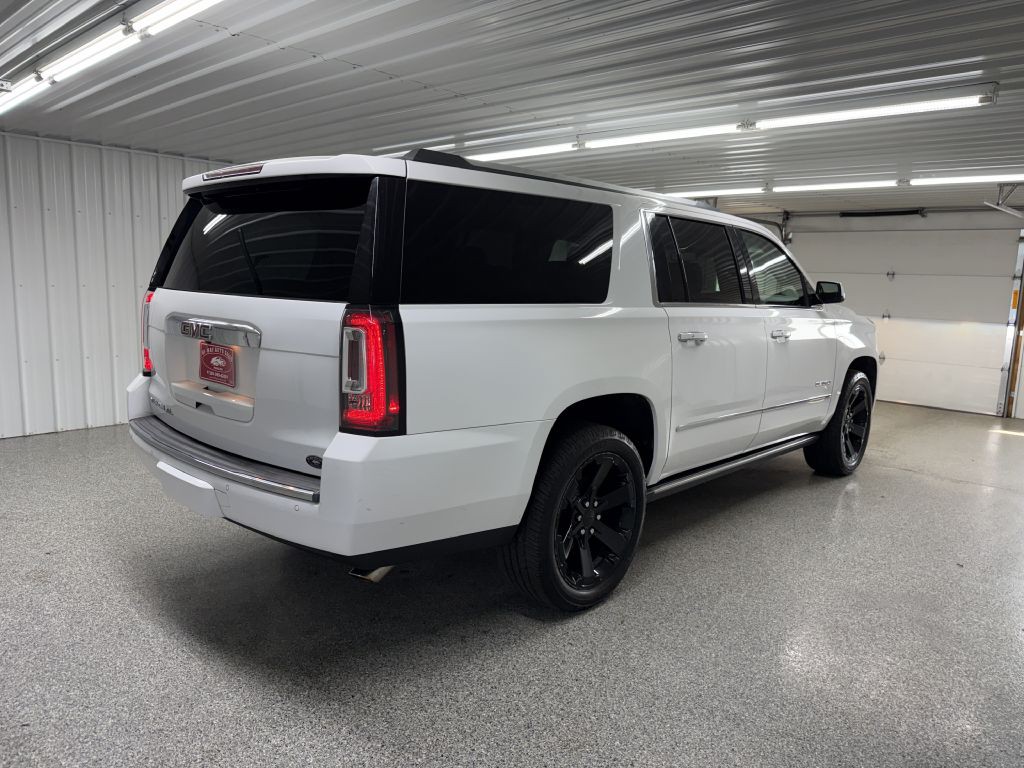 2016 GMC Yukon Image 7