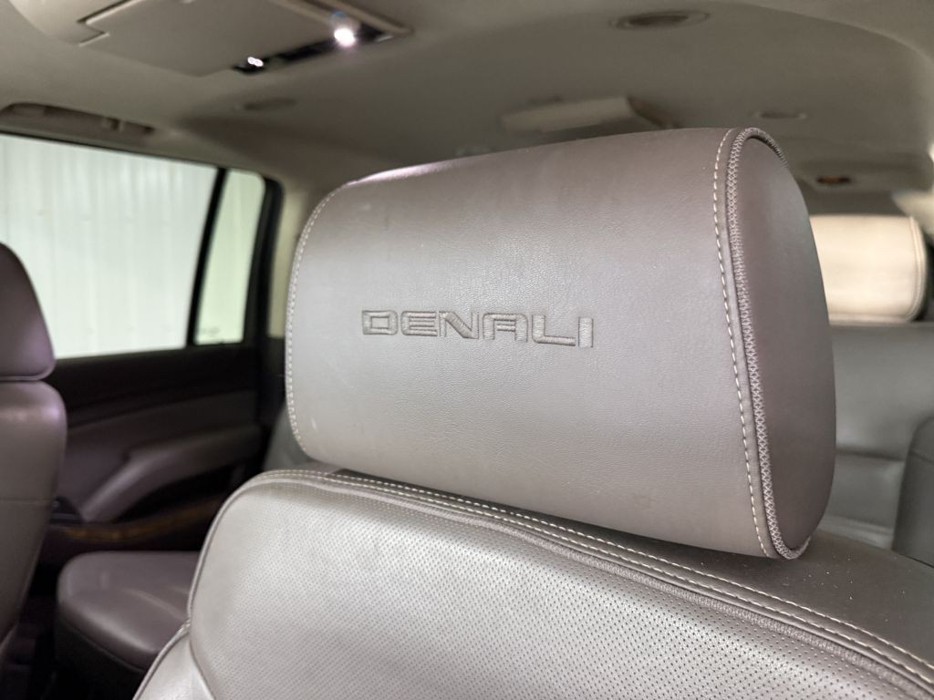 2016 GMC Yukon Image 16
