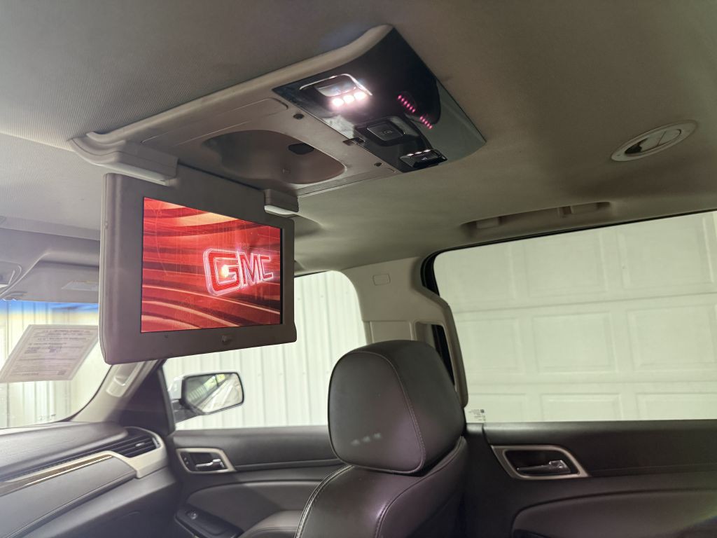 2016 GMC Yukon Image 35