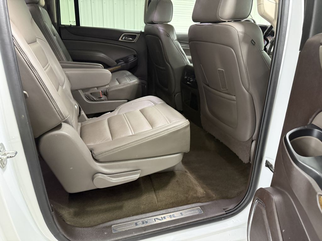 2016 GMC Yukon Image 43