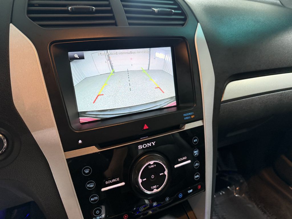 2015 Ford Explorer Image 18
