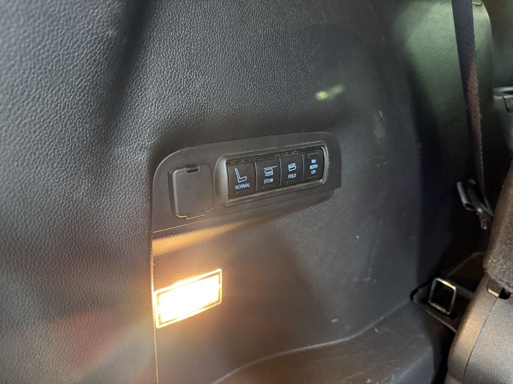 2015 Ford Explorer Image 31