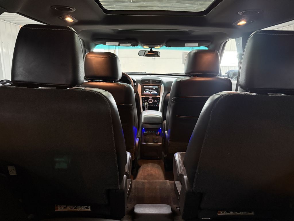 2015 Ford Explorer Image 32