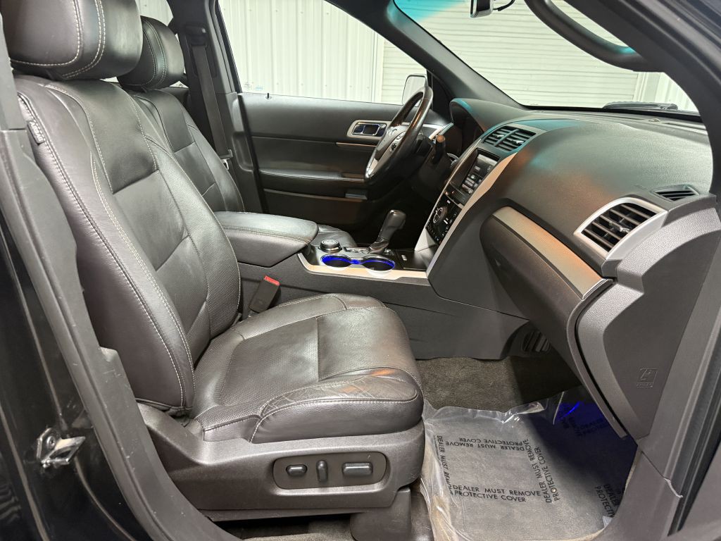 2015 Ford Explorer Image 38
