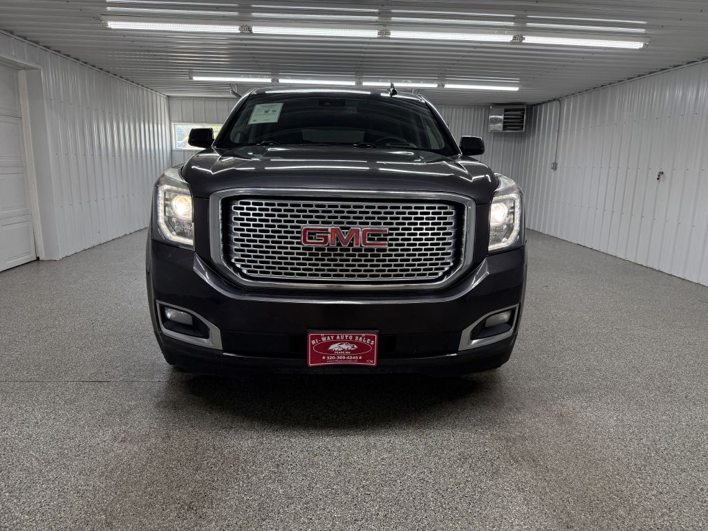2017 GMC Yukon Image 3