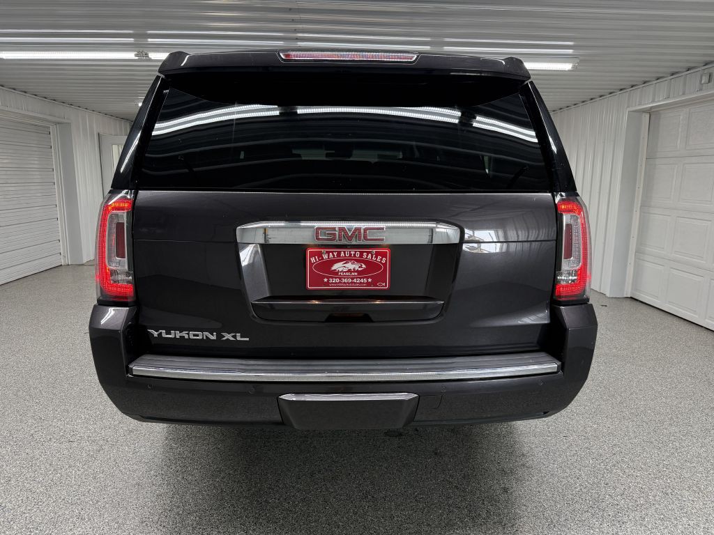 2017 GMC Yukon Image 6