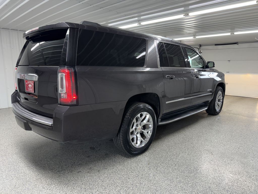 2017 GMC Yukon Image 7