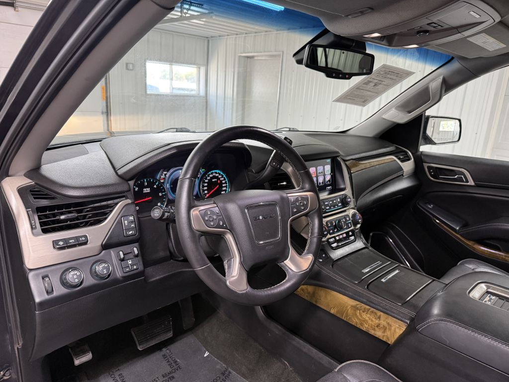 2017 GMC Yukon Image 18