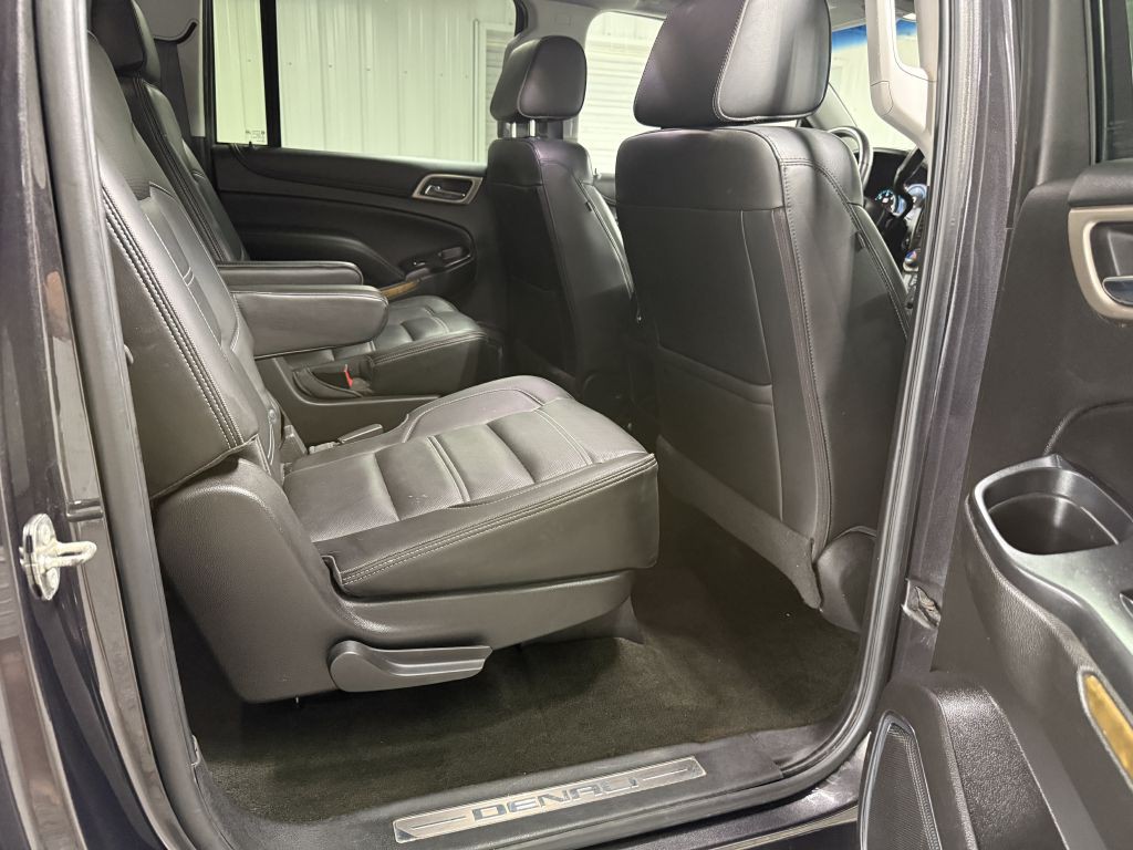 2017 GMC Yukon Image 39