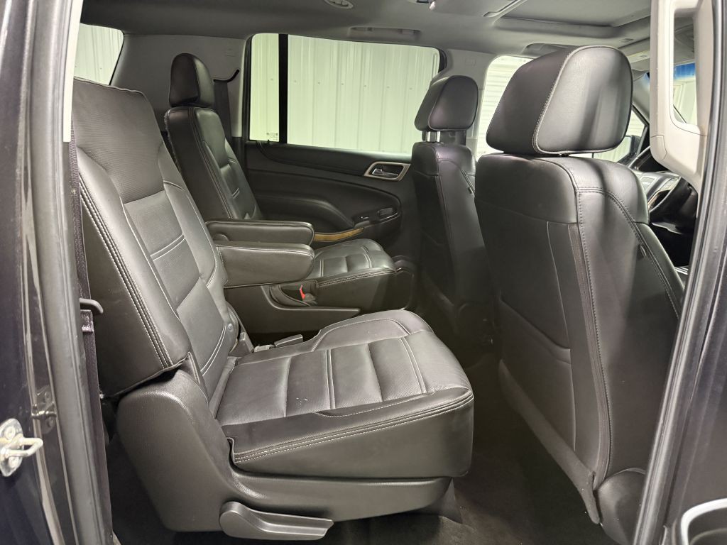 2017 GMC Yukon Image 40