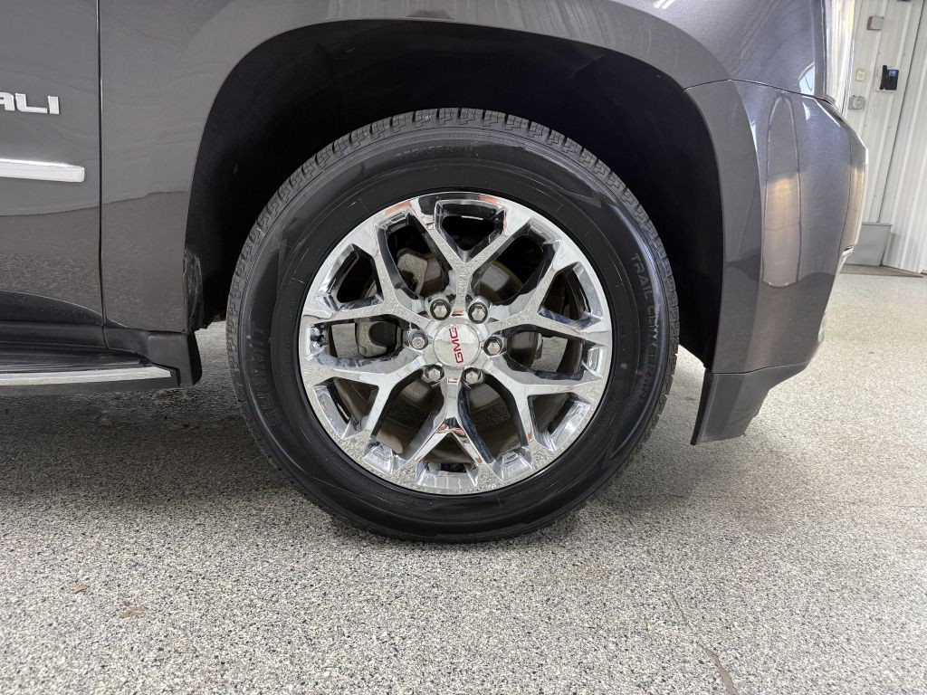2017 GMC Yukon Image 48