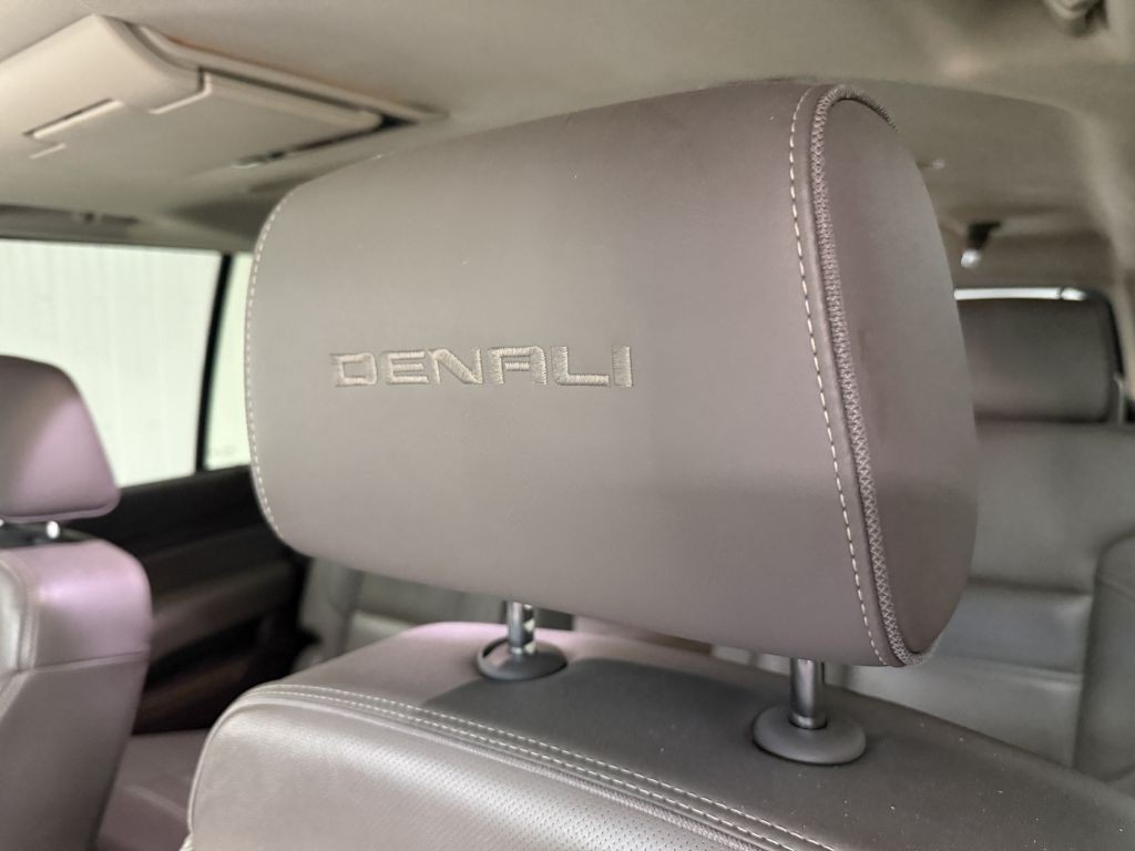2018 GMC Yukon Image 12
