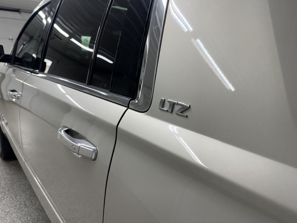 2015 Chevrolet Suburban Image 6