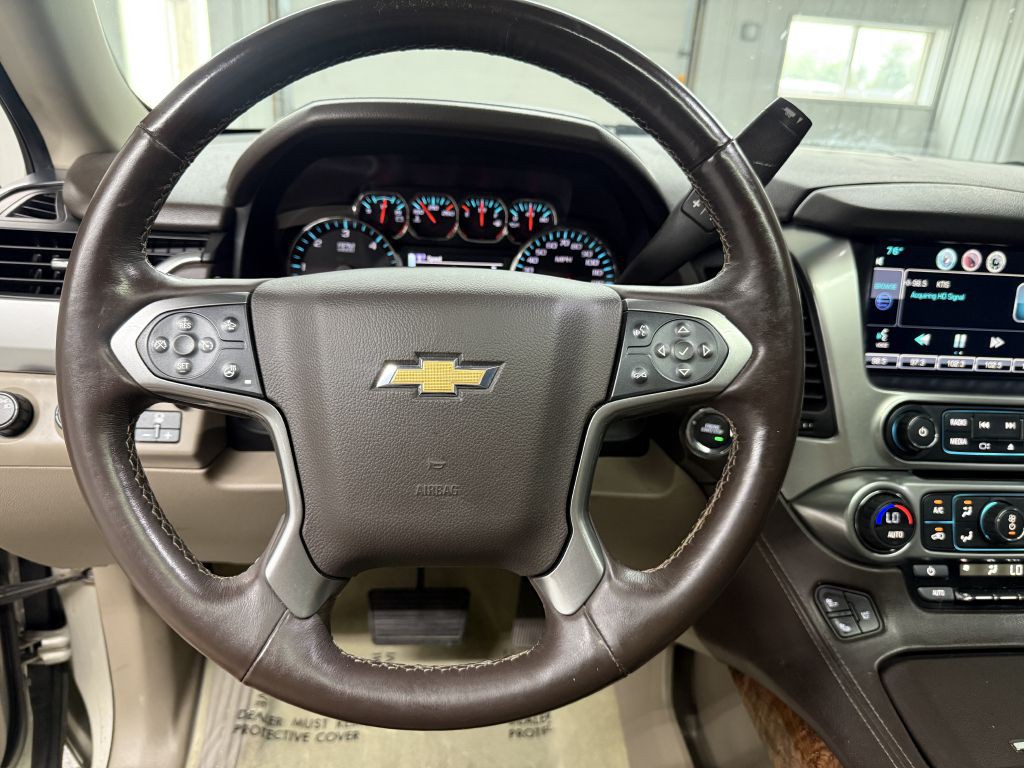 2015 Chevrolet Suburban Image 16