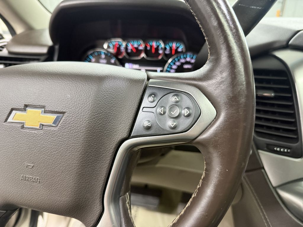 2015 Chevrolet Suburban Image 18