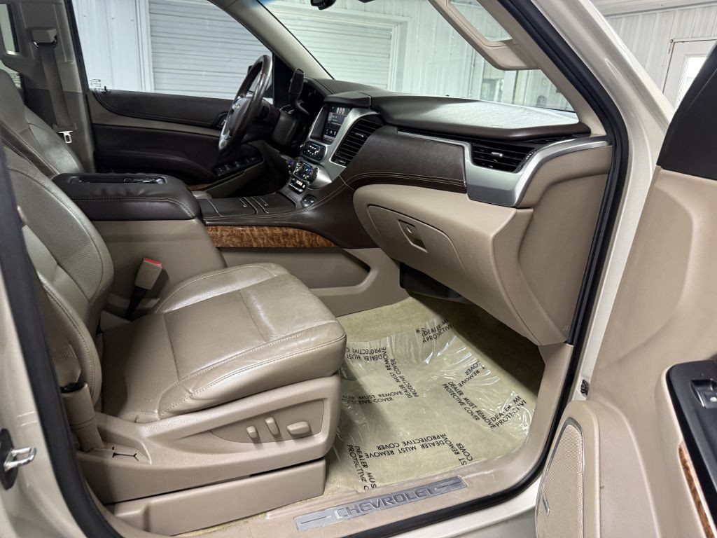 2015 Chevrolet Suburban Image 38
