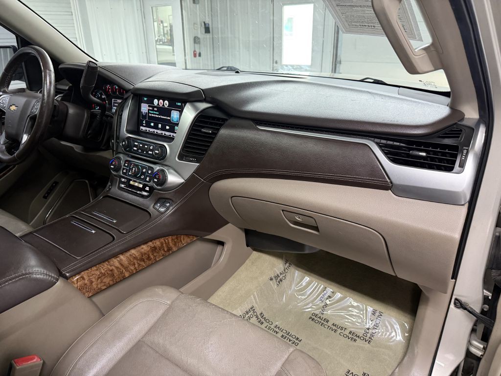 2015 Chevrolet Suburban Image 40