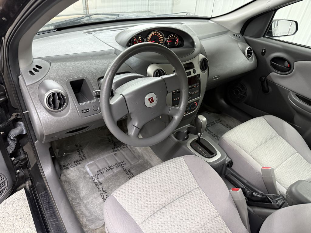 2006 Saturn ION Image 12